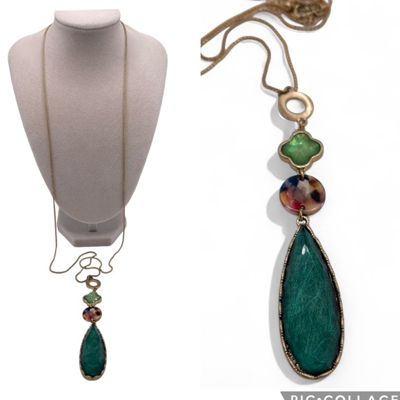 Jewelry - ❤️ Teardrop Faux Columbian Emerald Long Pendant Necklace